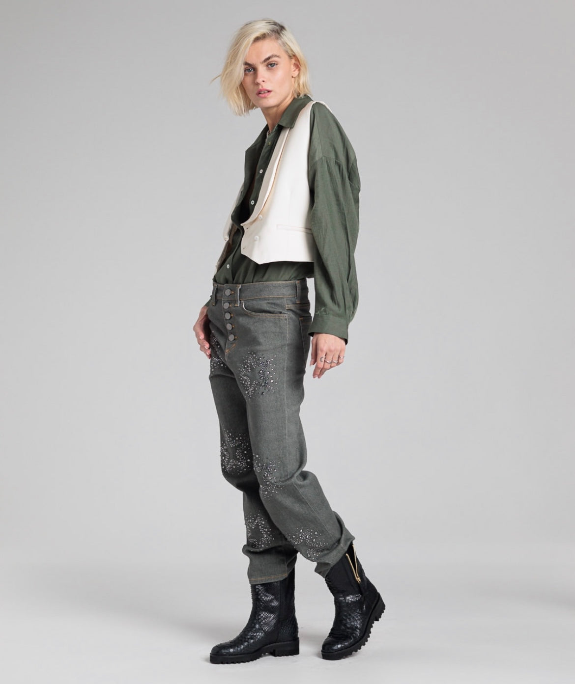 pantaloni loose grigi